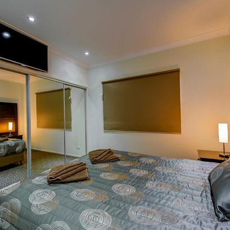 Western Downs Motor Inn Miles Zewnętrze zdjęcie