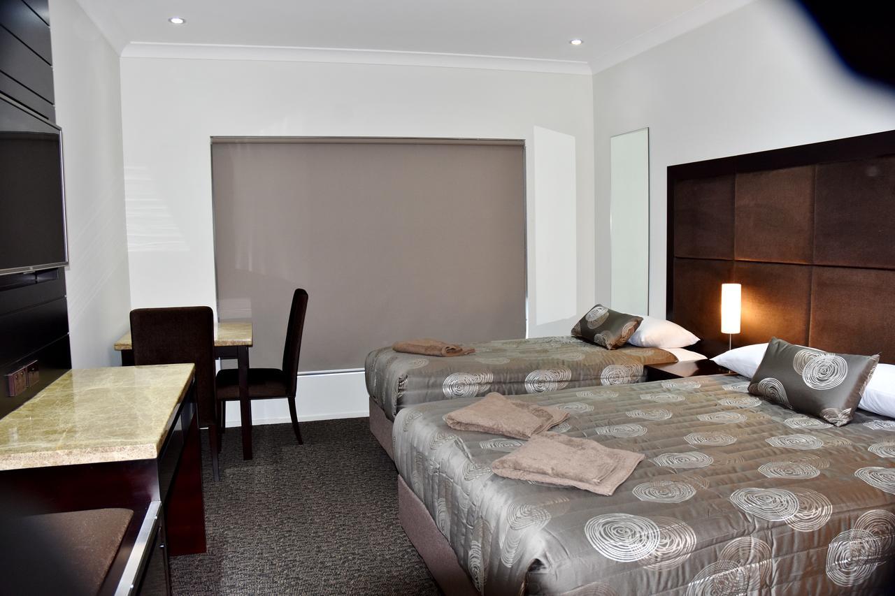 Western Downs Motor Inn Miles Zewnętrze zdjęcie