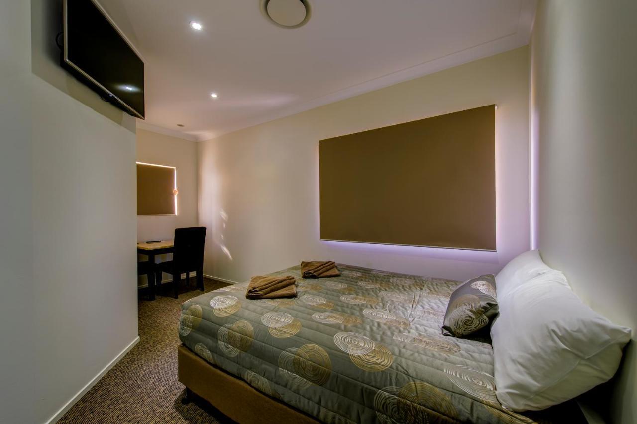Western Downs Motor Inn Miles Zewnętrze zdjęcie